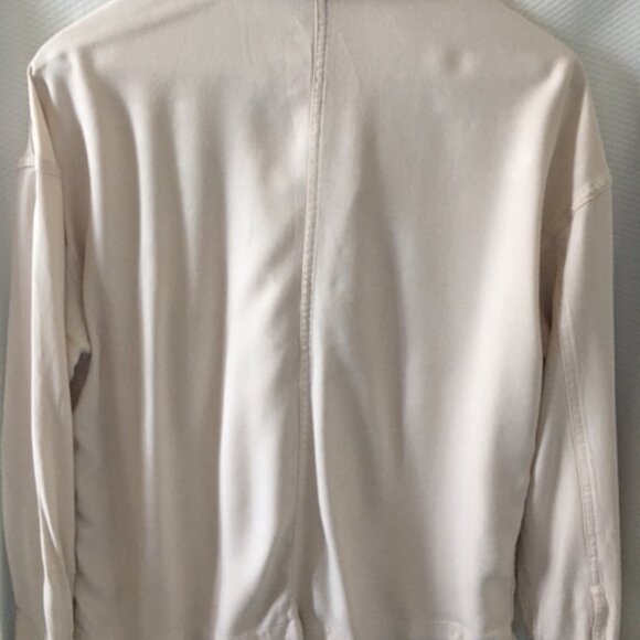 2 Comfy Soft Blouse - Size - M - Picture 7 of 7